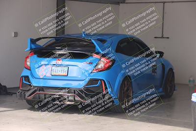 media/Oct-19-2025-Speed Ventures (Sun) [[a6e7fe67be]]/Around the Pits/